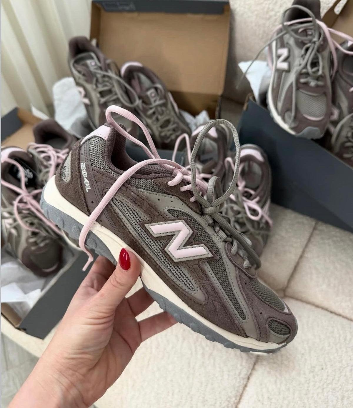 New Balance 204L Brown Pink
