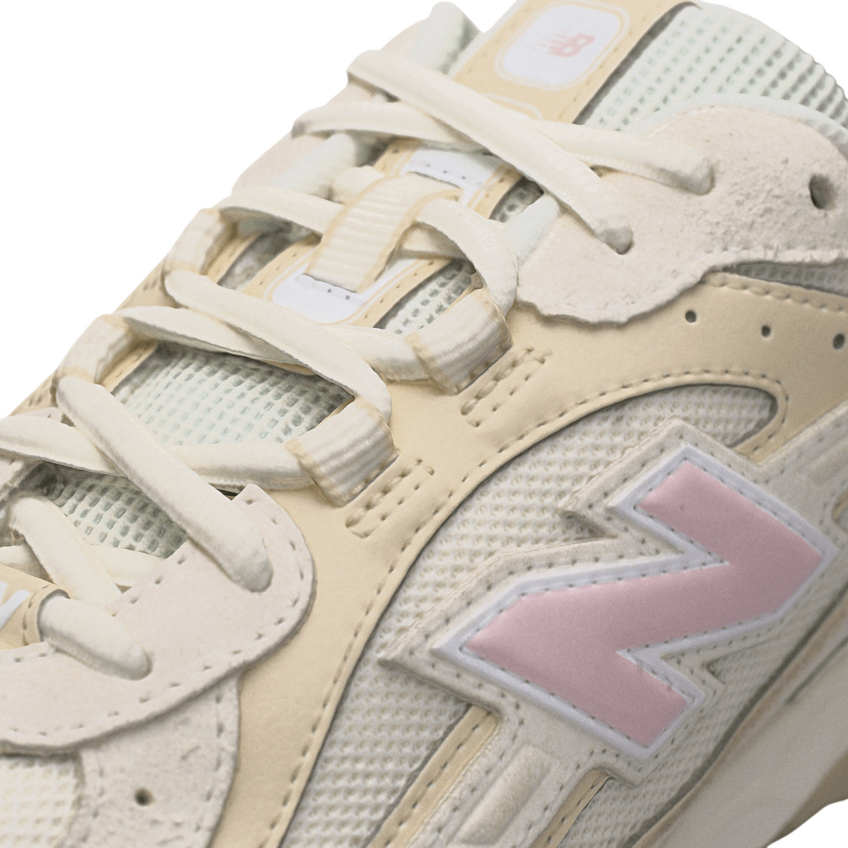 New Balance 204L Sea Salt Stone Pink