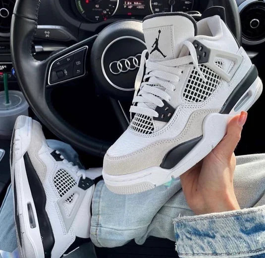 Air Jordan 4