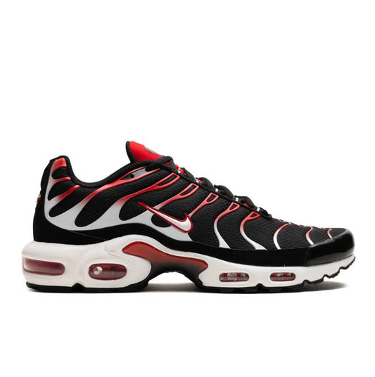 Nike Vapormax black red