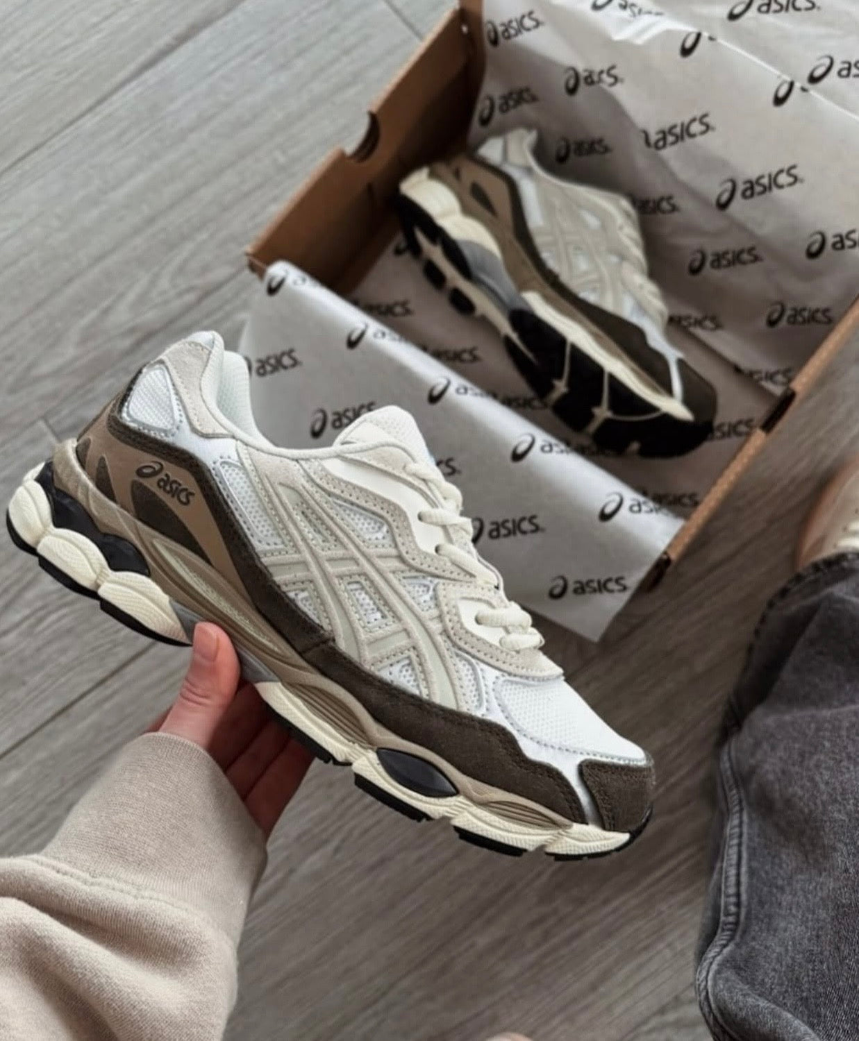 Asics Gel Light Beige Brown