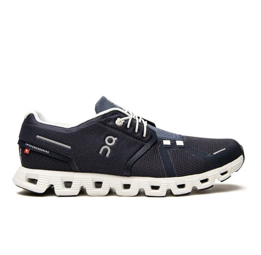 On cloud 5.0 black white