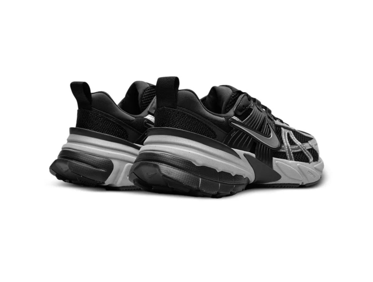 Nike V2K Run Black Silver