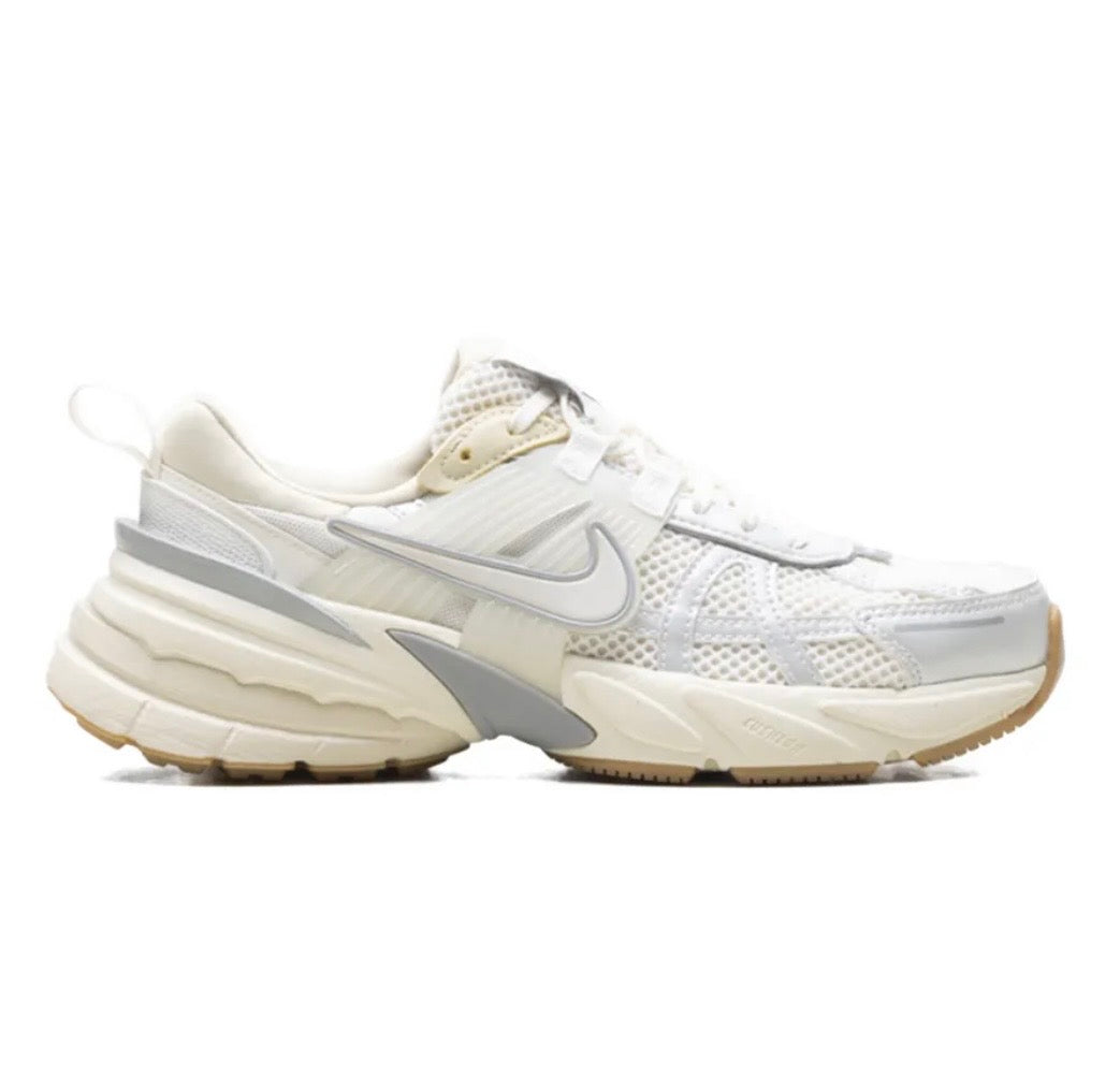 Nike V2K Run Cream Grey Beige