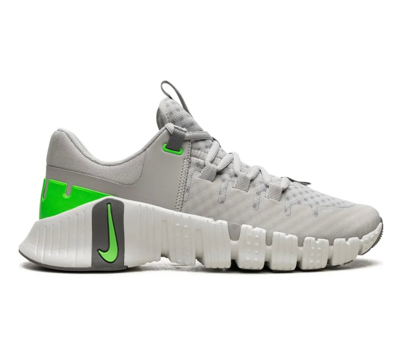 Nike free metcon gray green