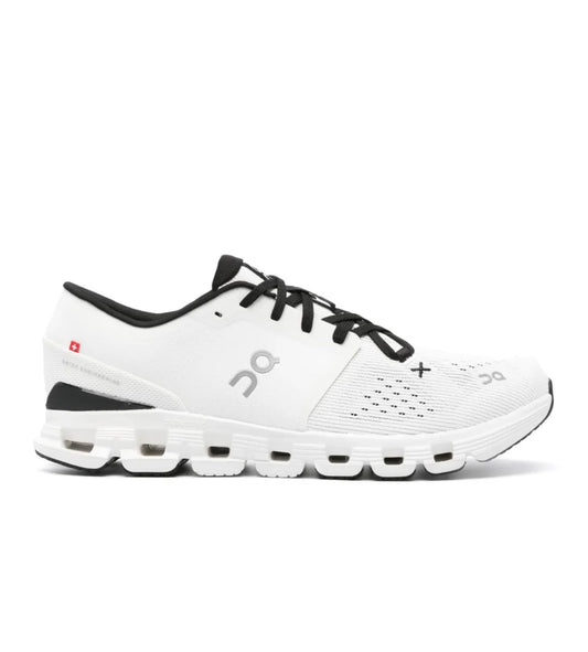 On Cloud White Black
