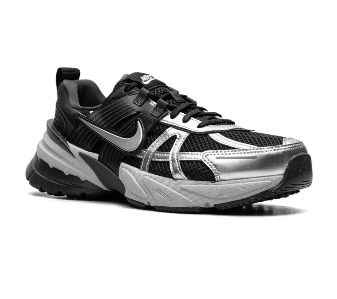 Nike V2K Run Black Silver
