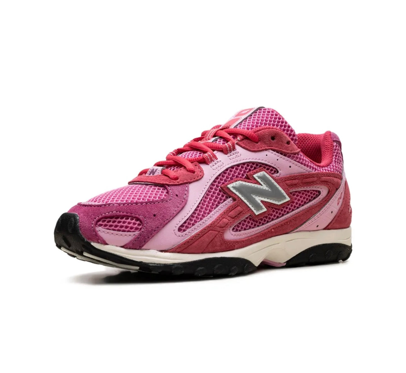 New Balance 204L mesh panel