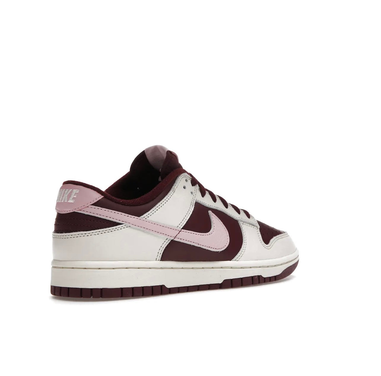 Nike Dunk Low Retro PRM Valentine's Day (2023) - תמונה 2