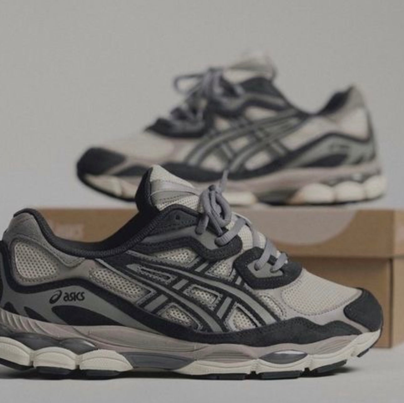 ASICS Gel grey