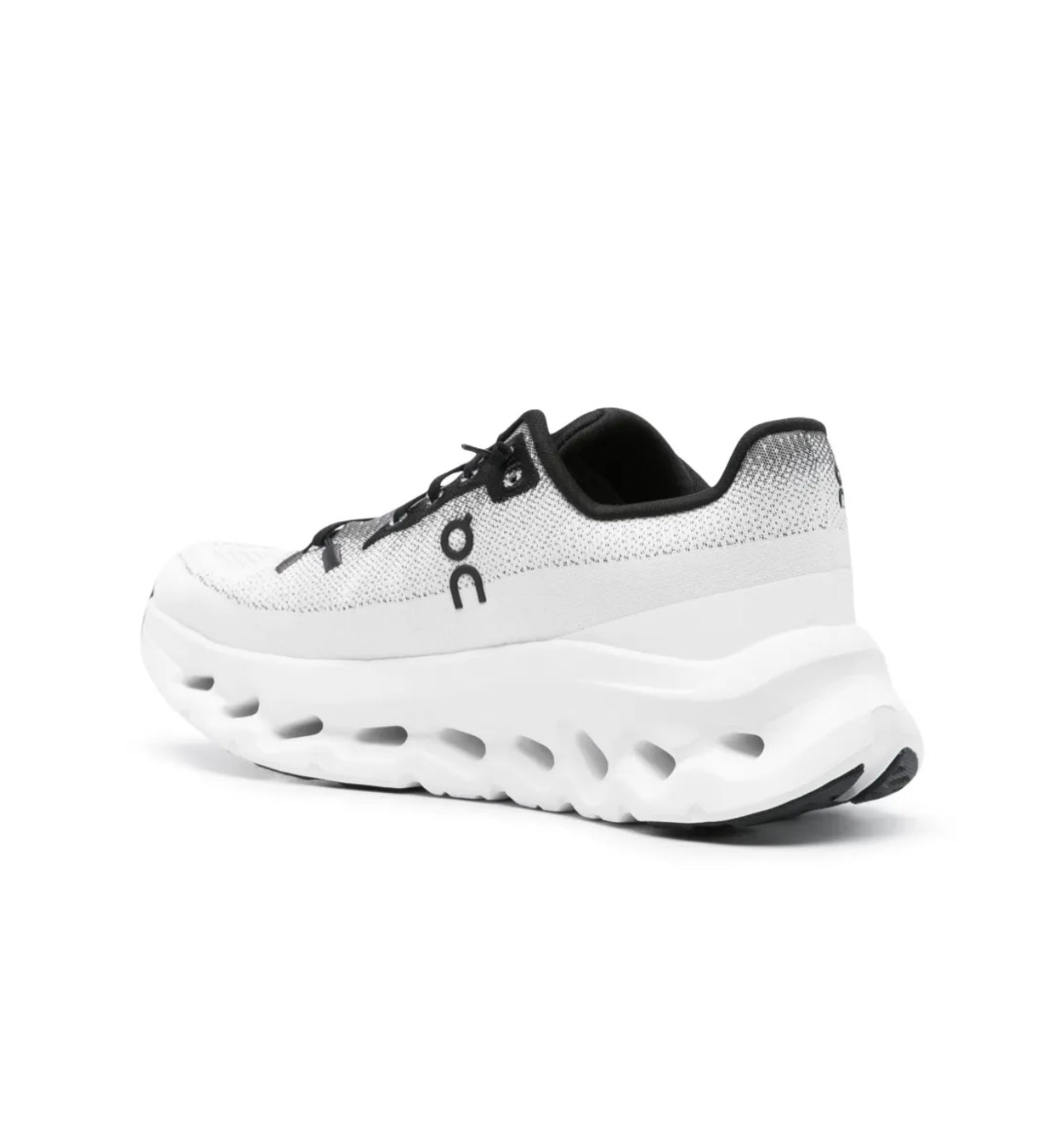 On Cloud White black - תמונה 3
