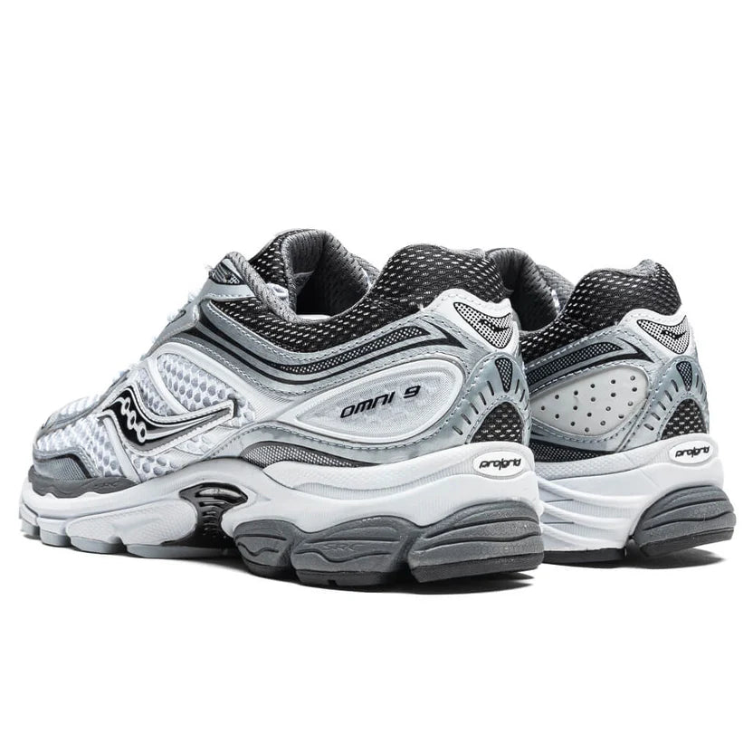 Saucony Omni 9 Black and White