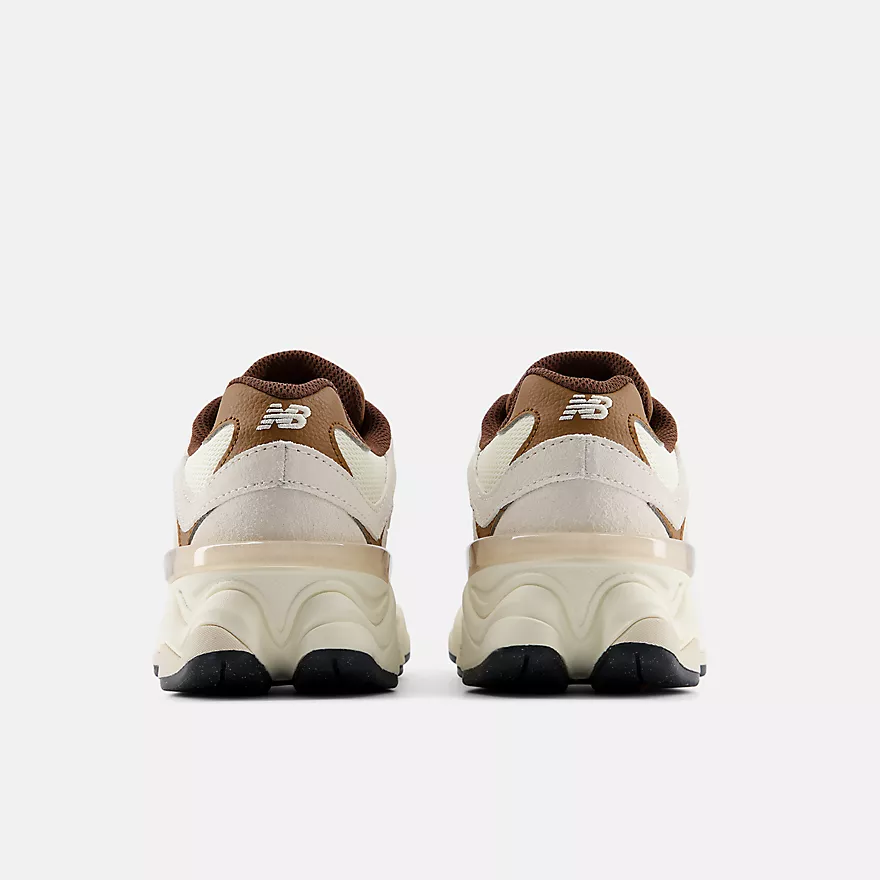 New Balance 9060 Breakfast Tea Angora