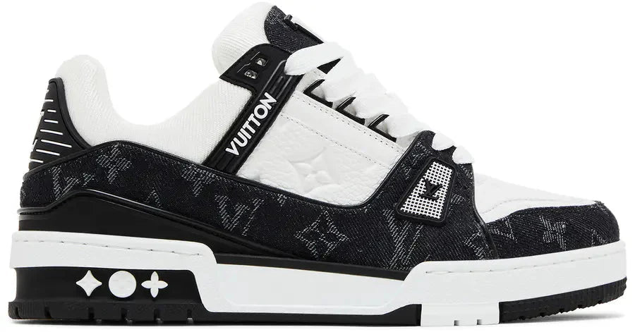 Louis Vuitton LV Trainer שחורה